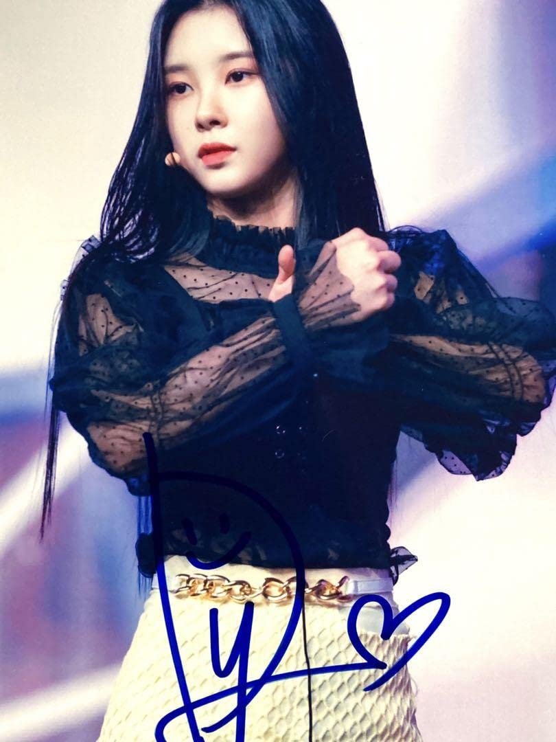 Amazon.co.jp: キム・ダヨン直筆サイン入り2Lサイズ写真…ケプラー…Kim