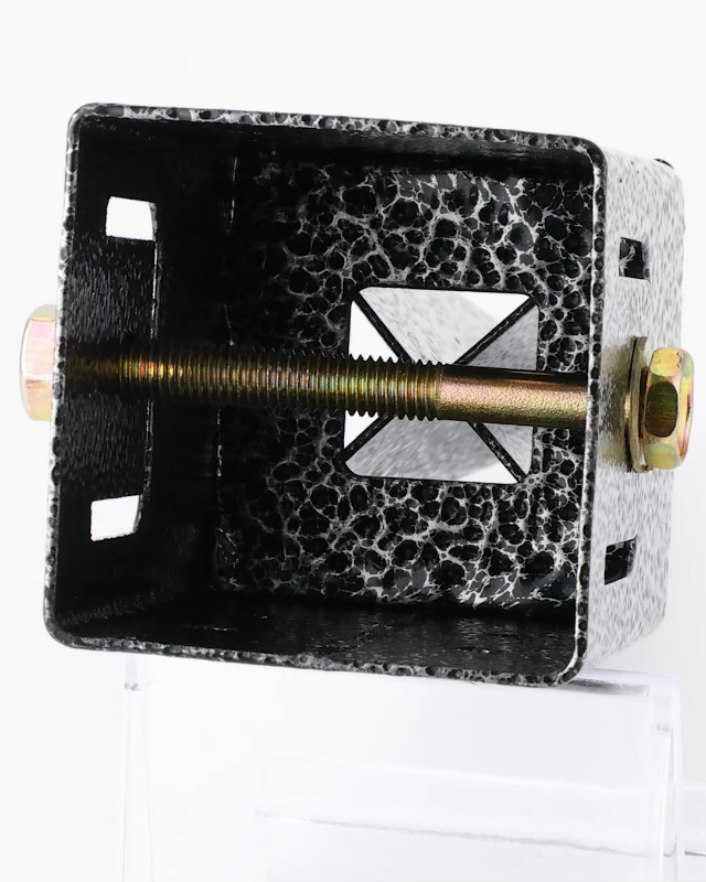 Amazon.co.jp: タカショー(Takasho) ラティス用柱固定金具地中杭 幅6.6