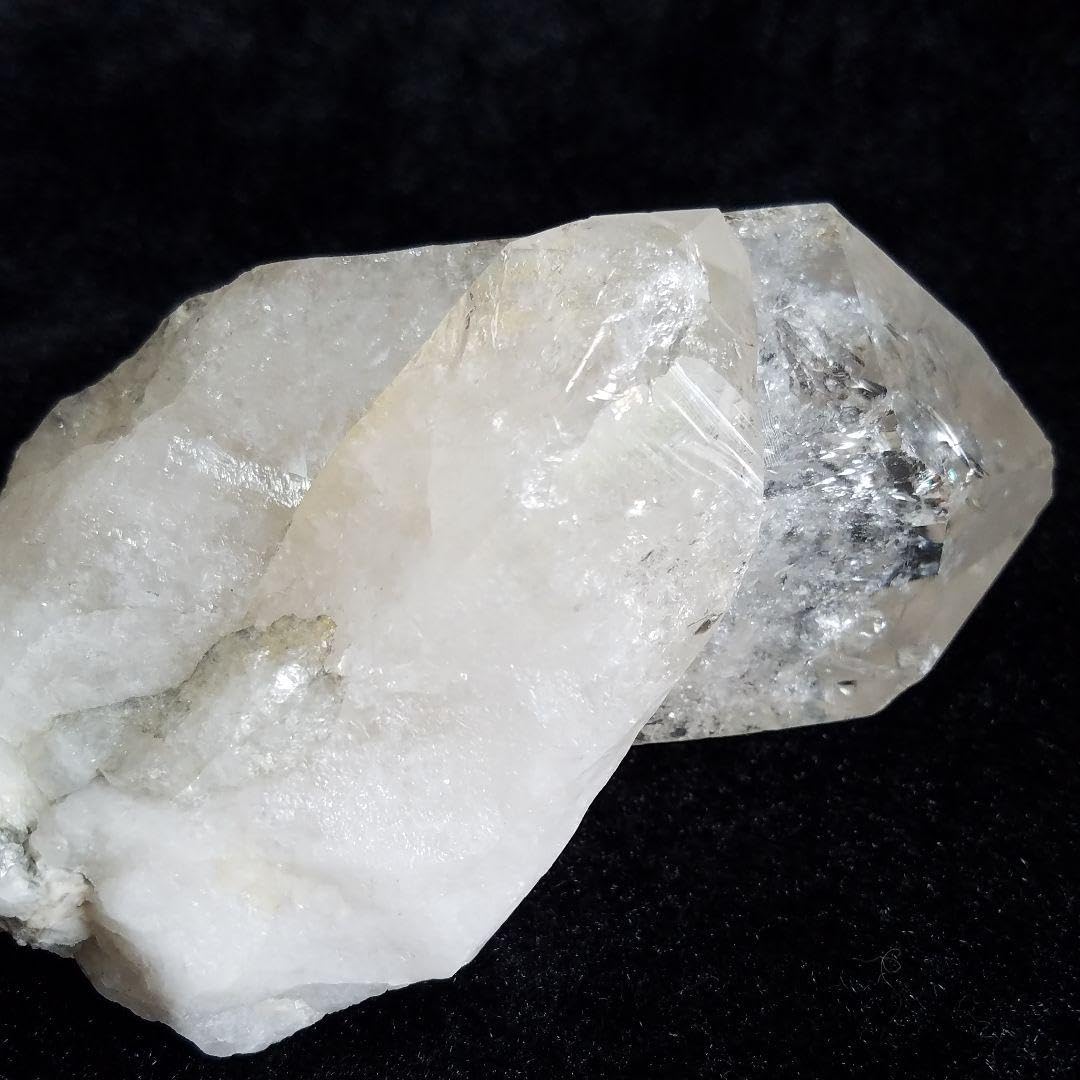 Amazon.co.jp: ロシア ノヴァヤゼムリャ産水晶 No8 : ファッション