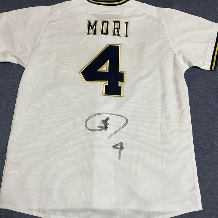 Amazon.co.jp: オリックスバファローズ 森友哉 直筆サインユニフォーム