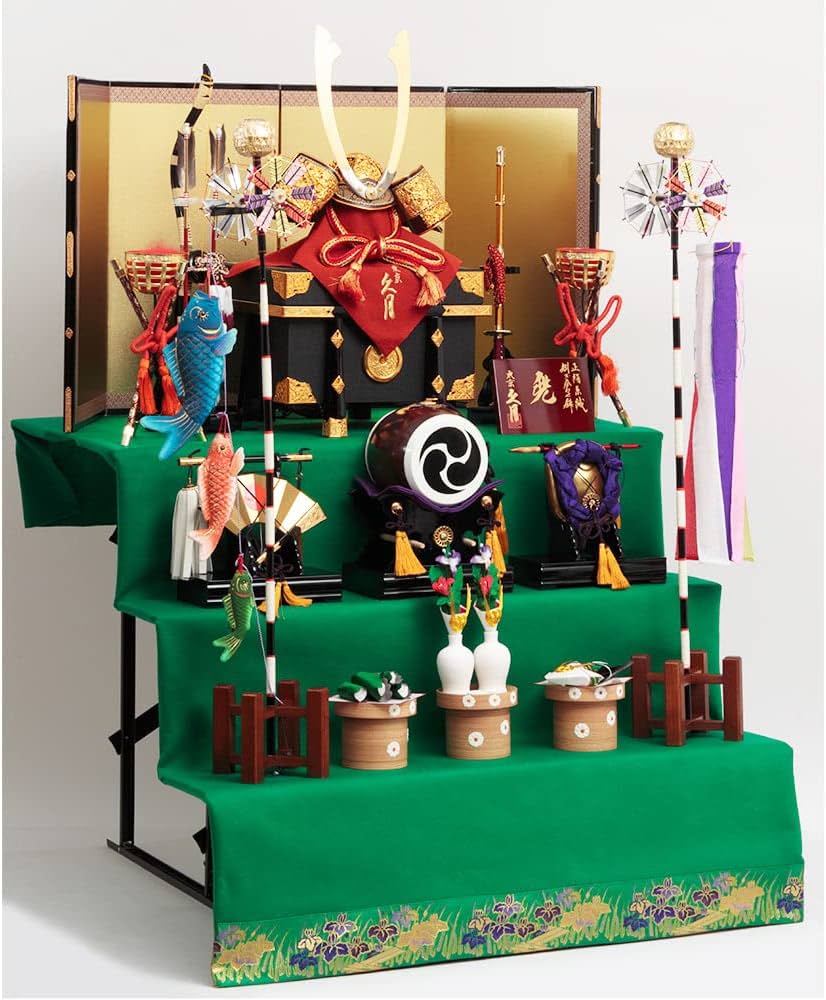 Amazon | 久月official 五月人形 毛氈三段 兜飾り 3GR-K31-Z | 兜飾り