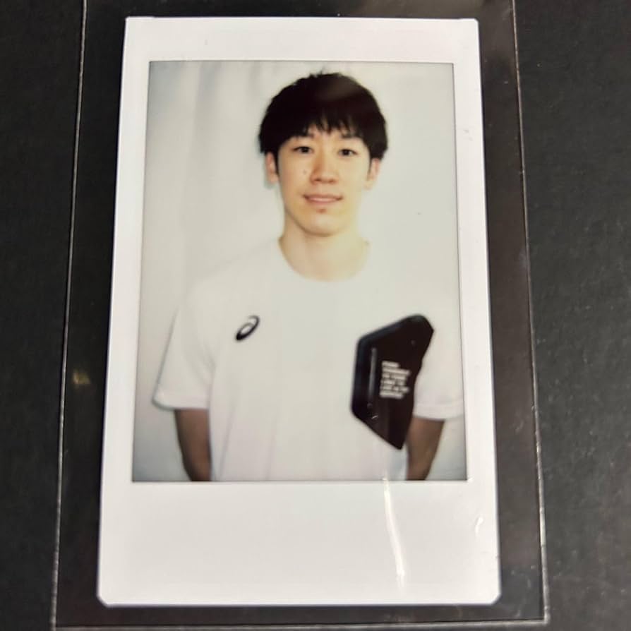 Amazon.co.jp: 石川祐希 オフショット チェキ 龍神NIPPON 2019 公式