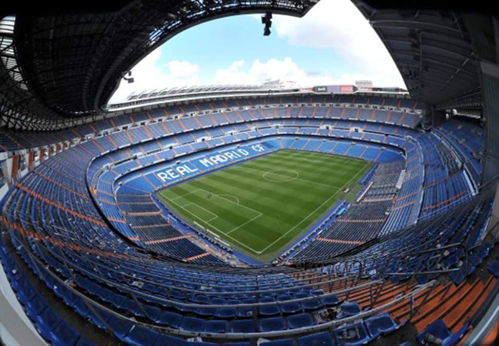 Amazon.co.jp: 7年間でレアル・マドリードのサンティアゴ・ベルナベウ