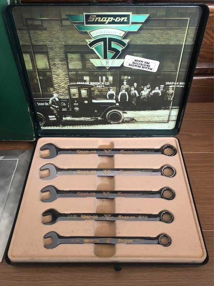 Amazon.co.jp: スナップオン snap-on 工具 75周年限定 12200個限定