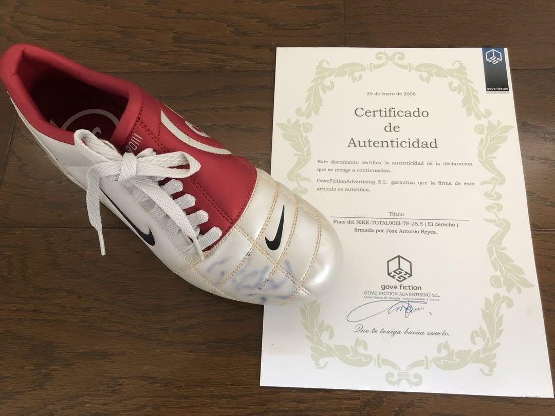 Amazon.co.jp: 元スペイン代表ホセアントニオレジェス 直筆 サイン入り