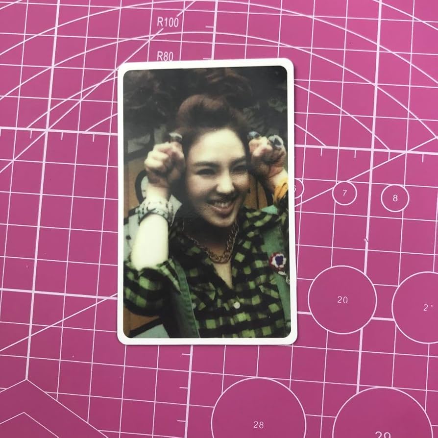 Amazon.co.jp: 希少 少女時代 Oh! 初回限定盤 白枠 ヒョヨン トレカ