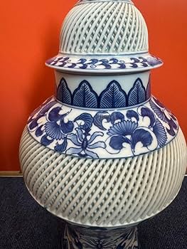 Amazon.co.jp: 1568 有田焼 網目透かし壺 琴峰 蓋付き 染付青花花瓶