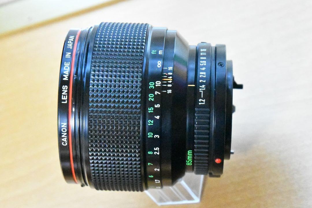 Amazon | オールドレンズ 神 レンズ New FD 85mm F1.2L | カメラ用交換