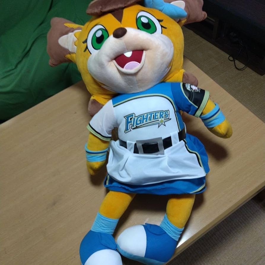 Amazon.co.jp: ファイターズポリーポラリスBIGぬいぐるみ : おもちゃ