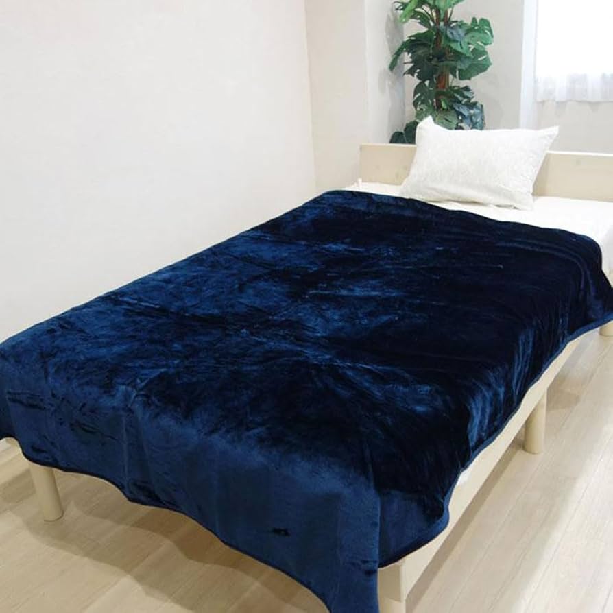 Amazon｜シングルサイズ 約150×200cm 滑らかな肌触り 無地マイヤー毛布