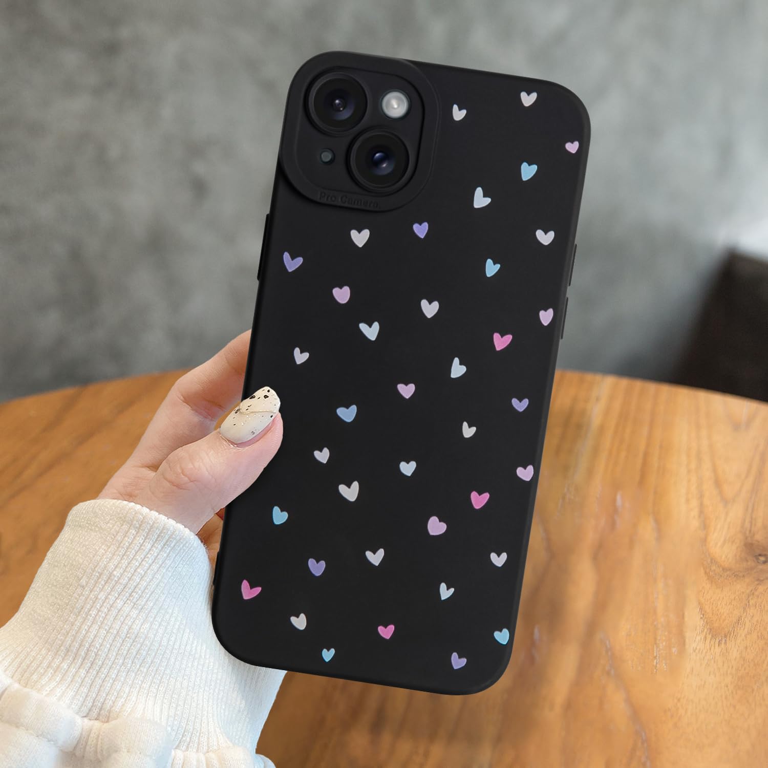 Amazon.co.jp: iPhone 15 Plus用ブラックキュートハートフォンケース