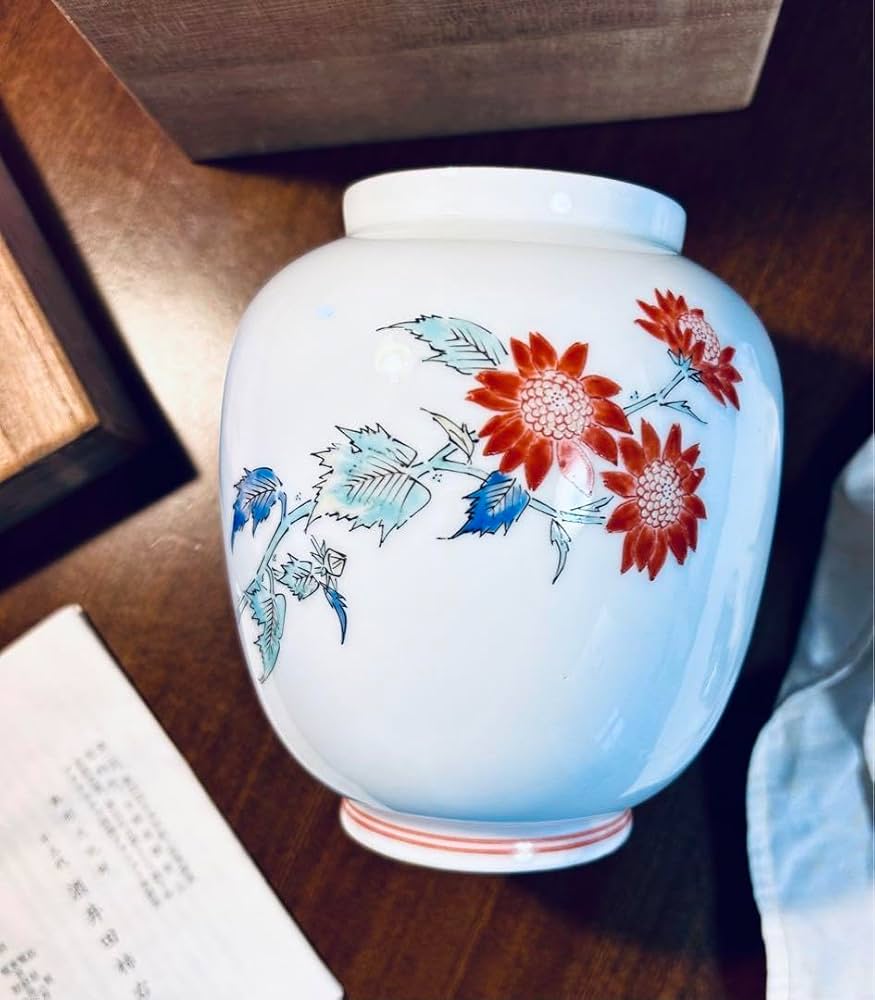 Amazon.co.jp: 人間国宝 十三代 酒井田柿右衛門 濁手錦花 花瓶 共箱