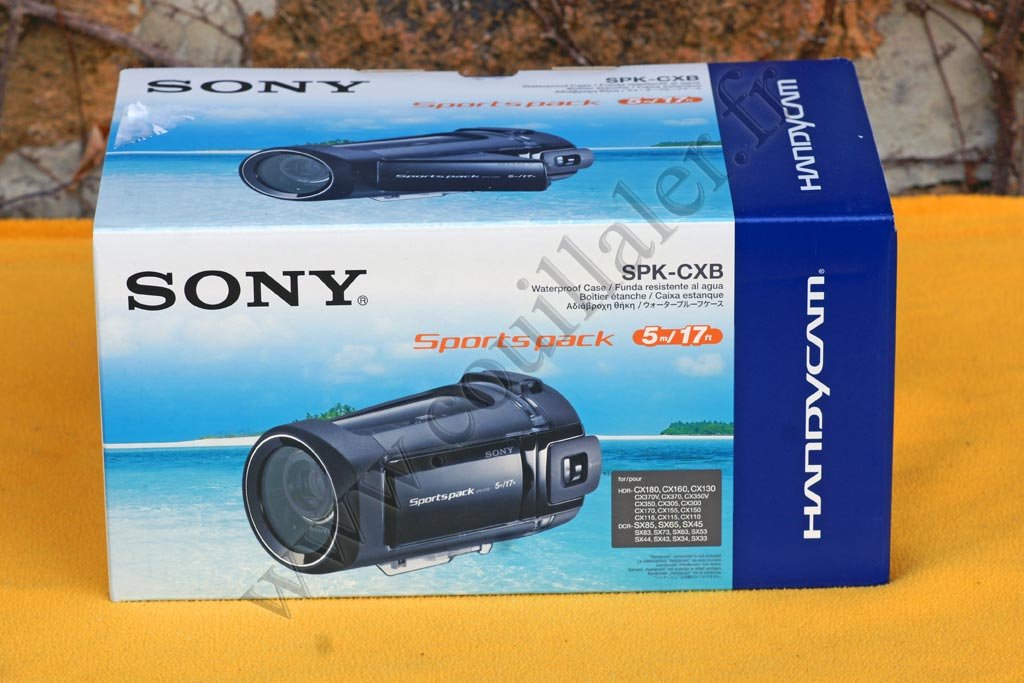 Amazon.com : Sony SPKCXB Water-Resistant Housing for Camcorder