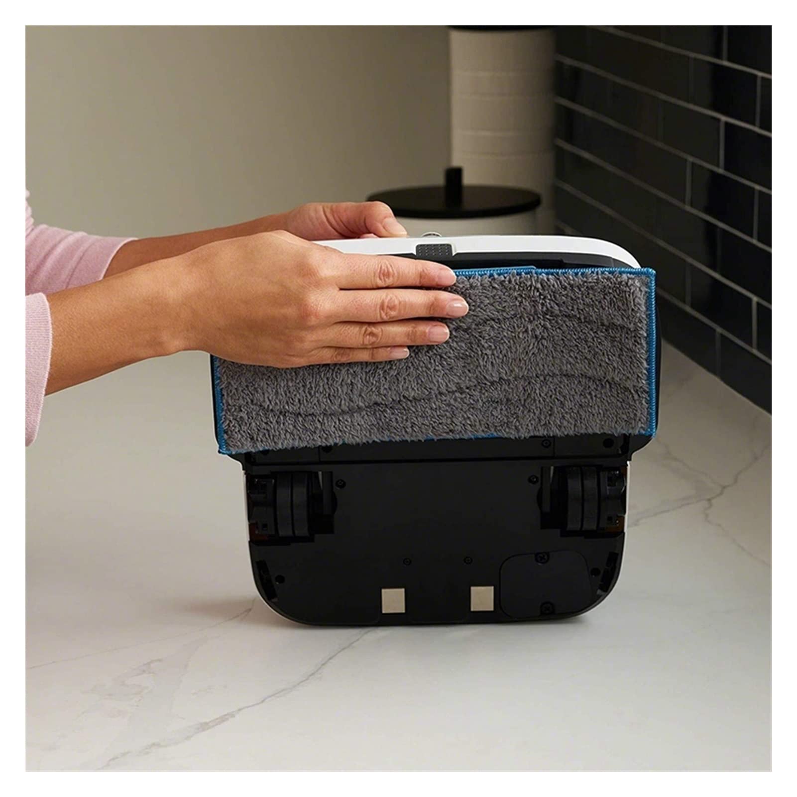 Amazon | 掃除ロボット Braava Jet M6 Wi-Fi接続ロボットMOP掃除機