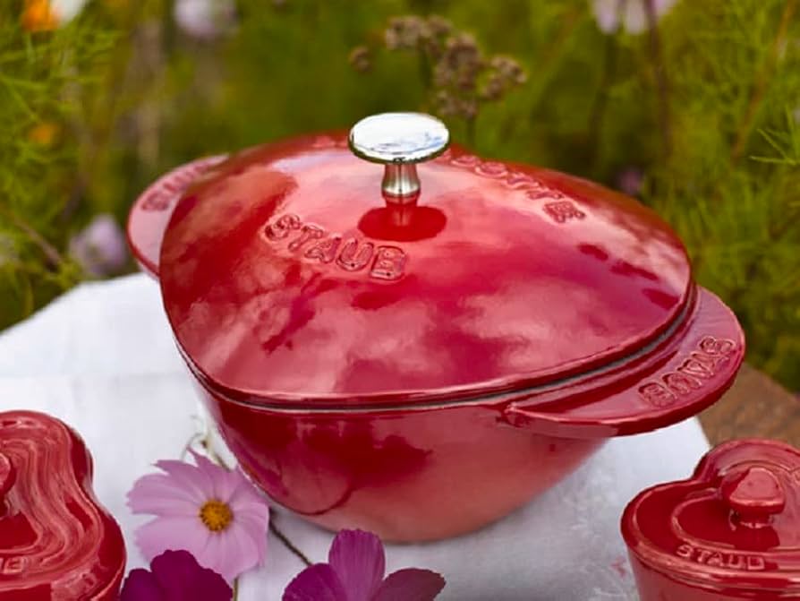 Amazon.co.jp: staub ストウブ 「 ハート ココット チェリー 20cm