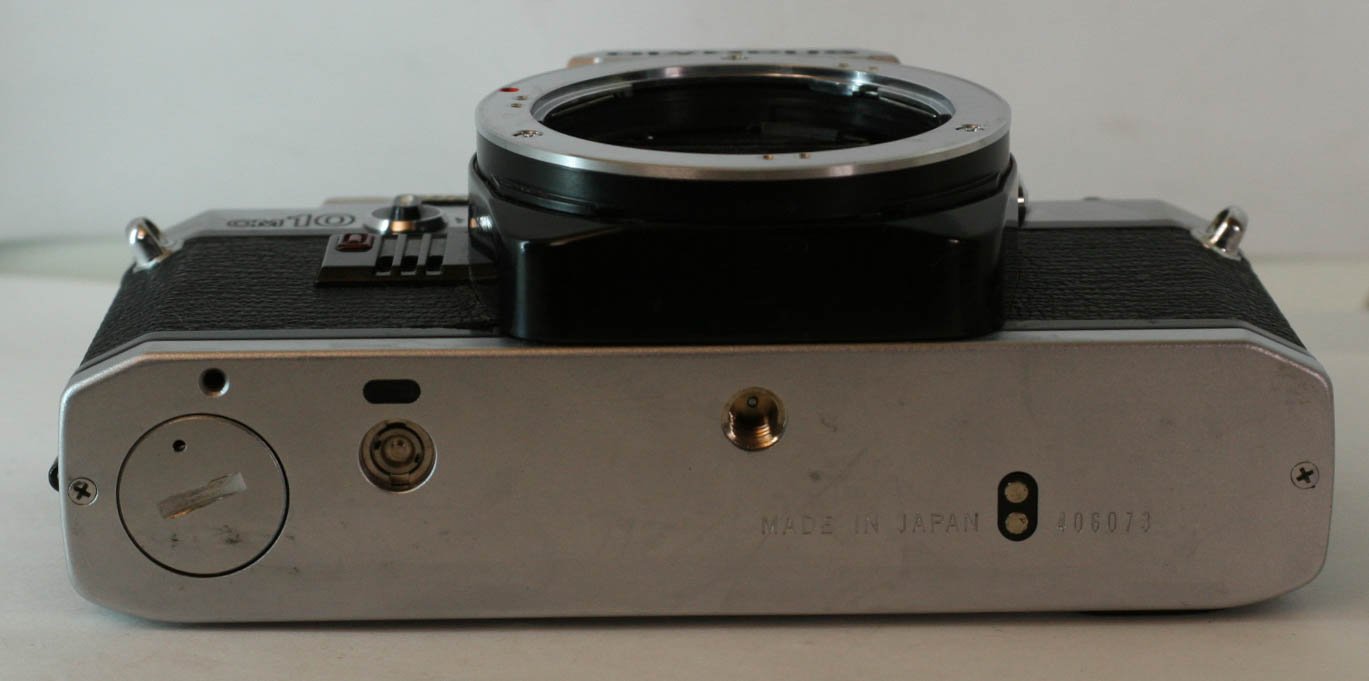 Amazon | OLYMPUS OM-10 シルバー | 一眼レフカメラ 通販