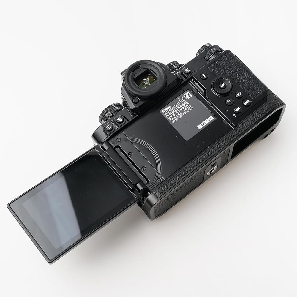 Nikon FE2 本体 レンズ、ベルト、取扱説明書付き***即購入可能 Nikon