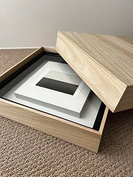 Amazon.co.jp: 杉本博司 海景 限定マット ポストカード 額装品 : おもちゃ