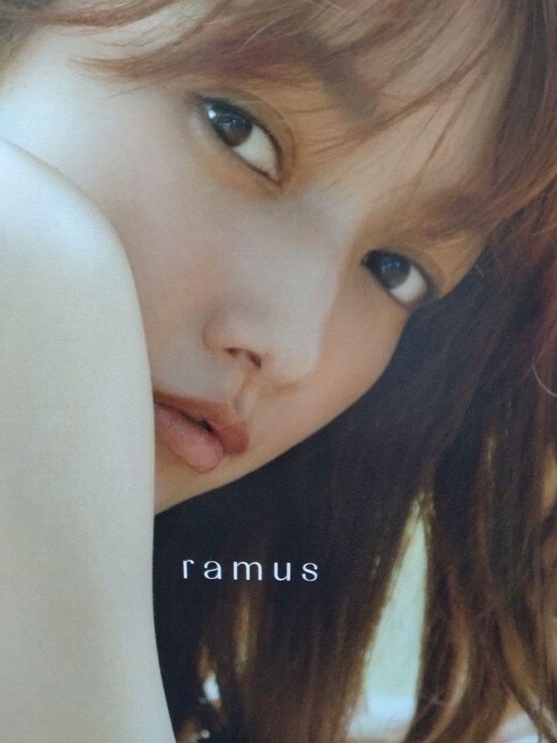 Amazon.co.jp: 直筆サイン入り 後藤真希様.写真集rams : おもちゃ