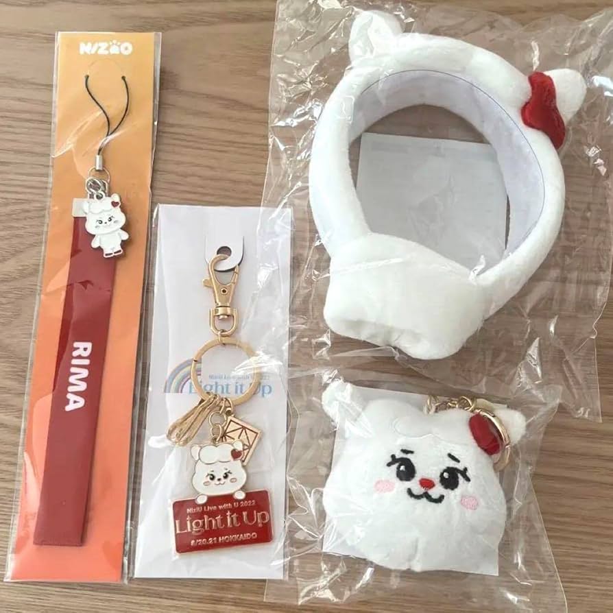 Amazon.co.jp: NiziU リマ RIMA グッズセット : ホーム＆キッチン