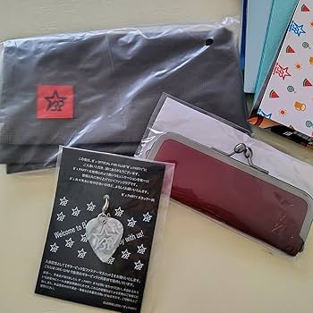 Amazon.co.jp: B'z 30th YEAR ビーズ 30周年記念 ゴールドディスク 盾