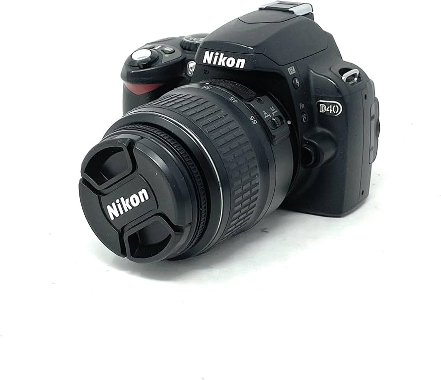 Amazon Canada: Nikon D40 6.1MP Digital SLR Camera Kit with 18-55mm