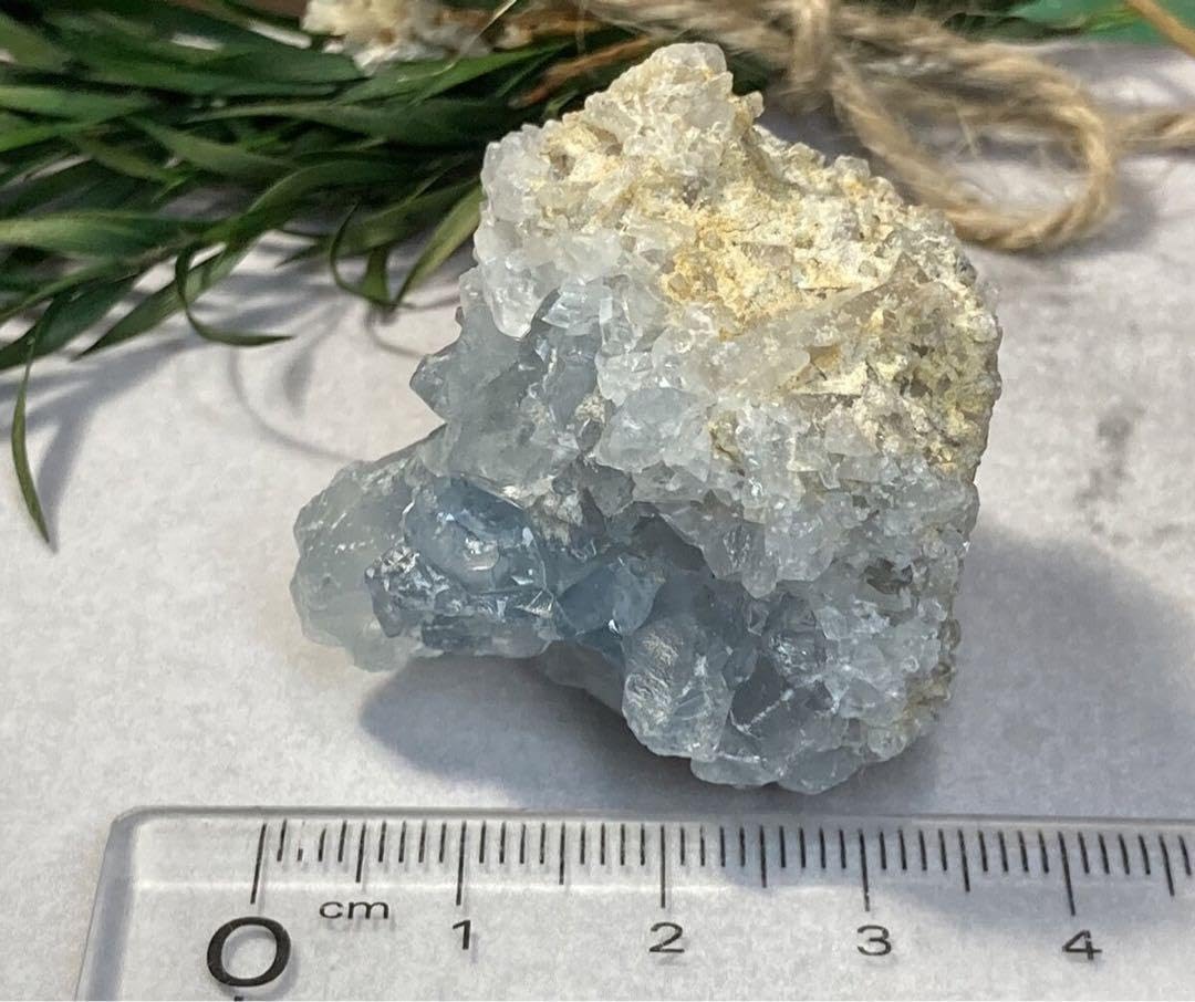 Amazon.co.jp: 天使の石 セレスタイト 天青石 クラスター 原石 ラフ