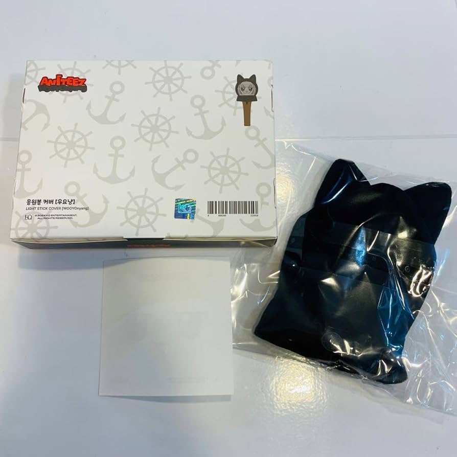 Amazon.co.jp: 公式 ateez aniteez md ウヨン ペンライトカバー : おもちゃ