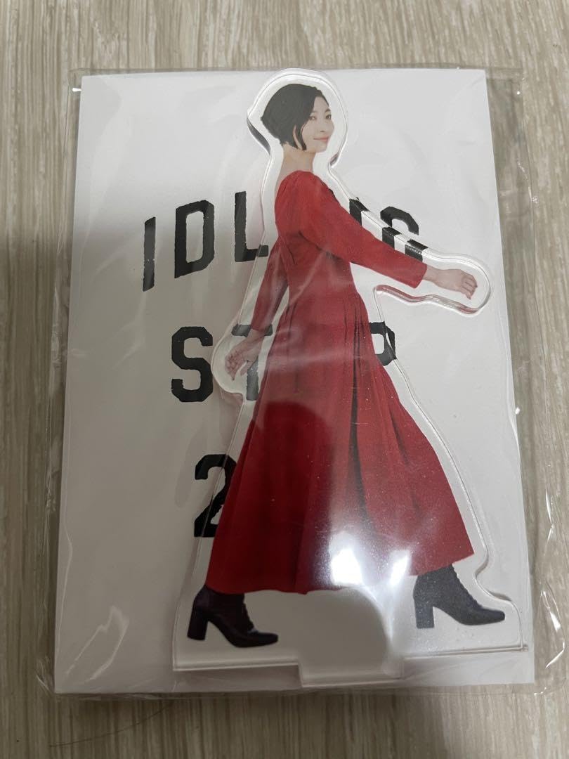 Amazon.co.jp: 坂本真綾 アクリルスタンド : おもちゃ