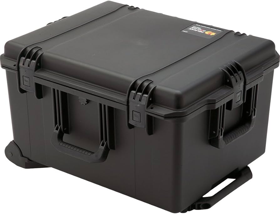Amazon.com: Pelican Storm iM2750 Case With Foam (Black) : Sports