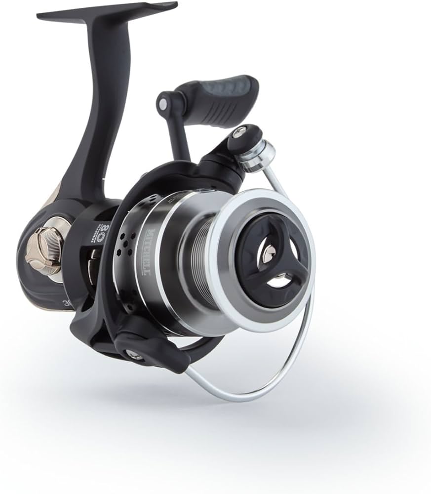 Amazon | Mitchell 釣り用スピニングリール 300 - 180yd/12lbs
