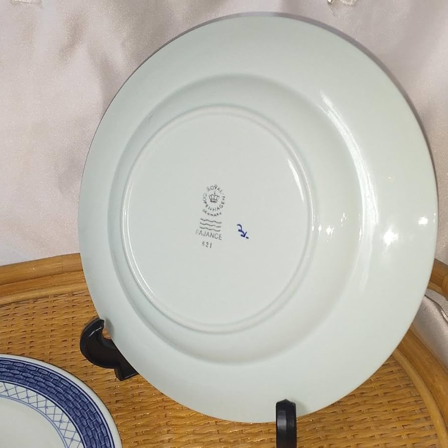 Amazon.co.jp: ロイヤルコペンハーゲン 21cmプレート（2枚） トランク