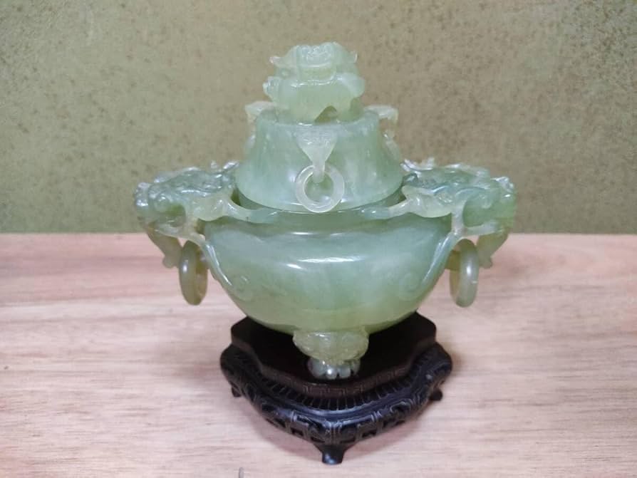 Amazon｜玉香炉 翡翠 玉石 彫刻 香炉 唐木足付台 中国美術 軟玉 置物