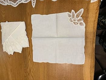 Amazon｜シックなデザイン 近沢レース テーブルクロスとナフキン 130