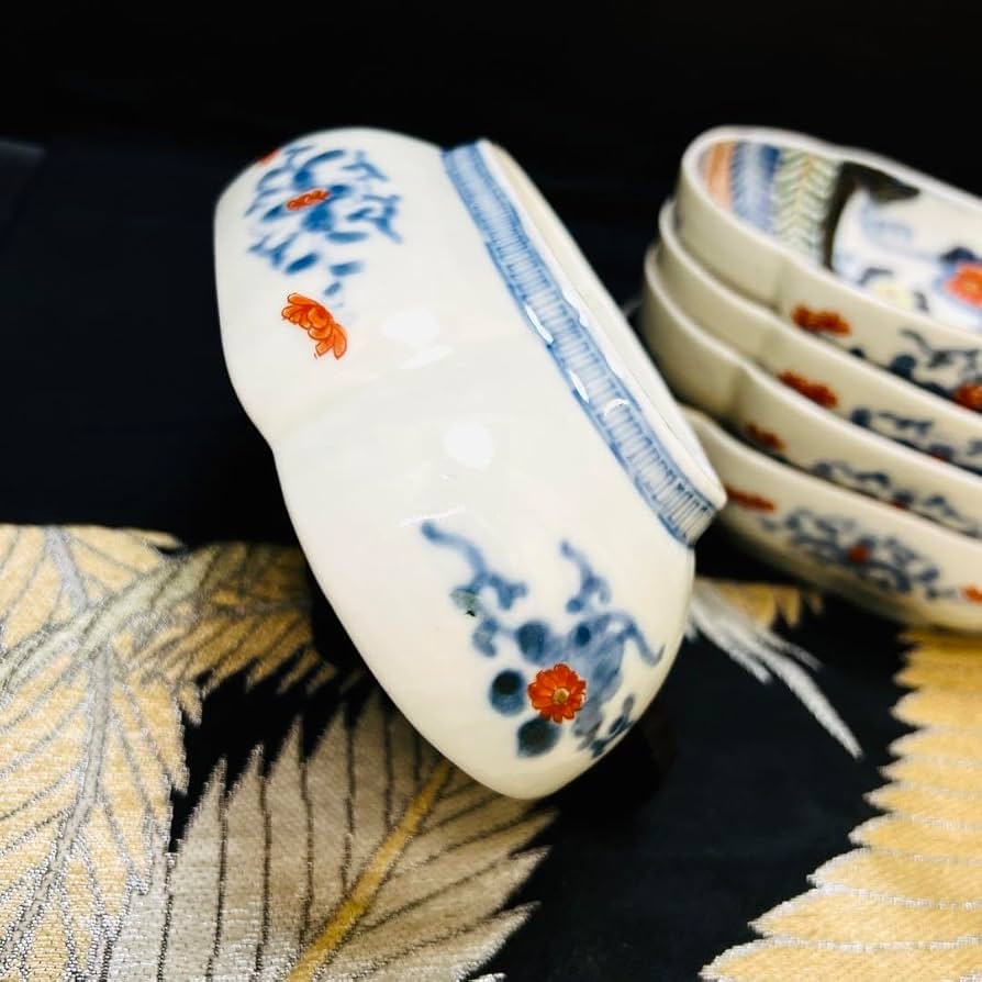 Amazon.co.jp: 酒井田柿右衛門作 渦福角福銘 染錦水面花絵拓榴文 高台