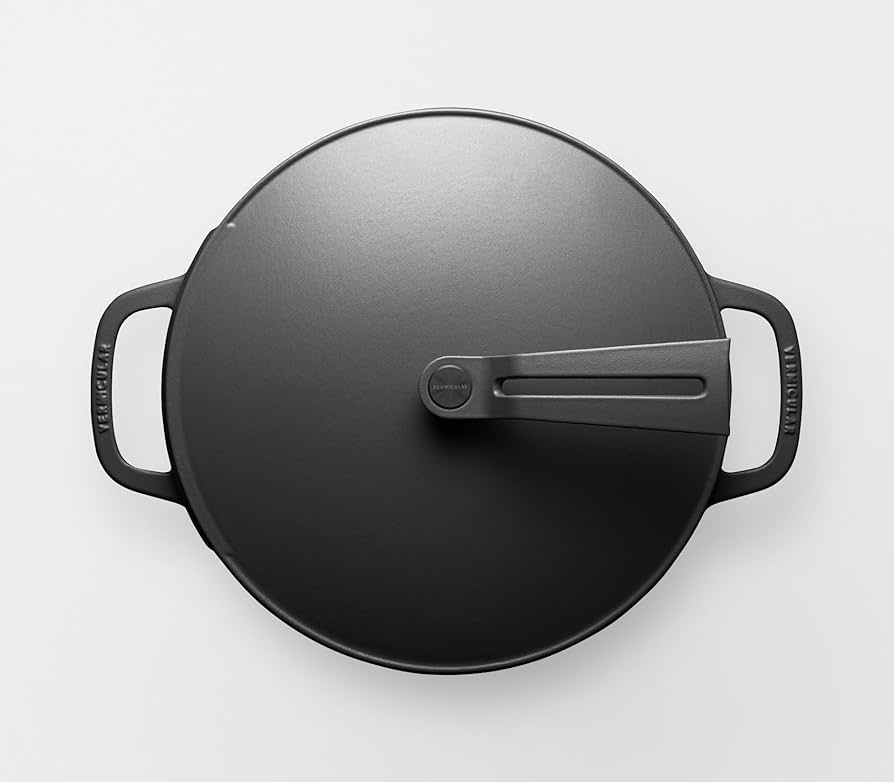 Amazon.co.jp: バーミキュラ 鋳物ホーロー鍋 26cm マットブラック 無水