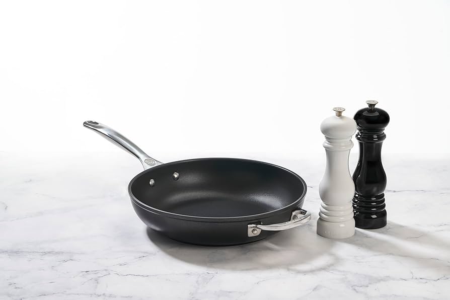 Amazon | Le Creuset ソルトアンドペッパーミルセット 各8インチ x 2 1