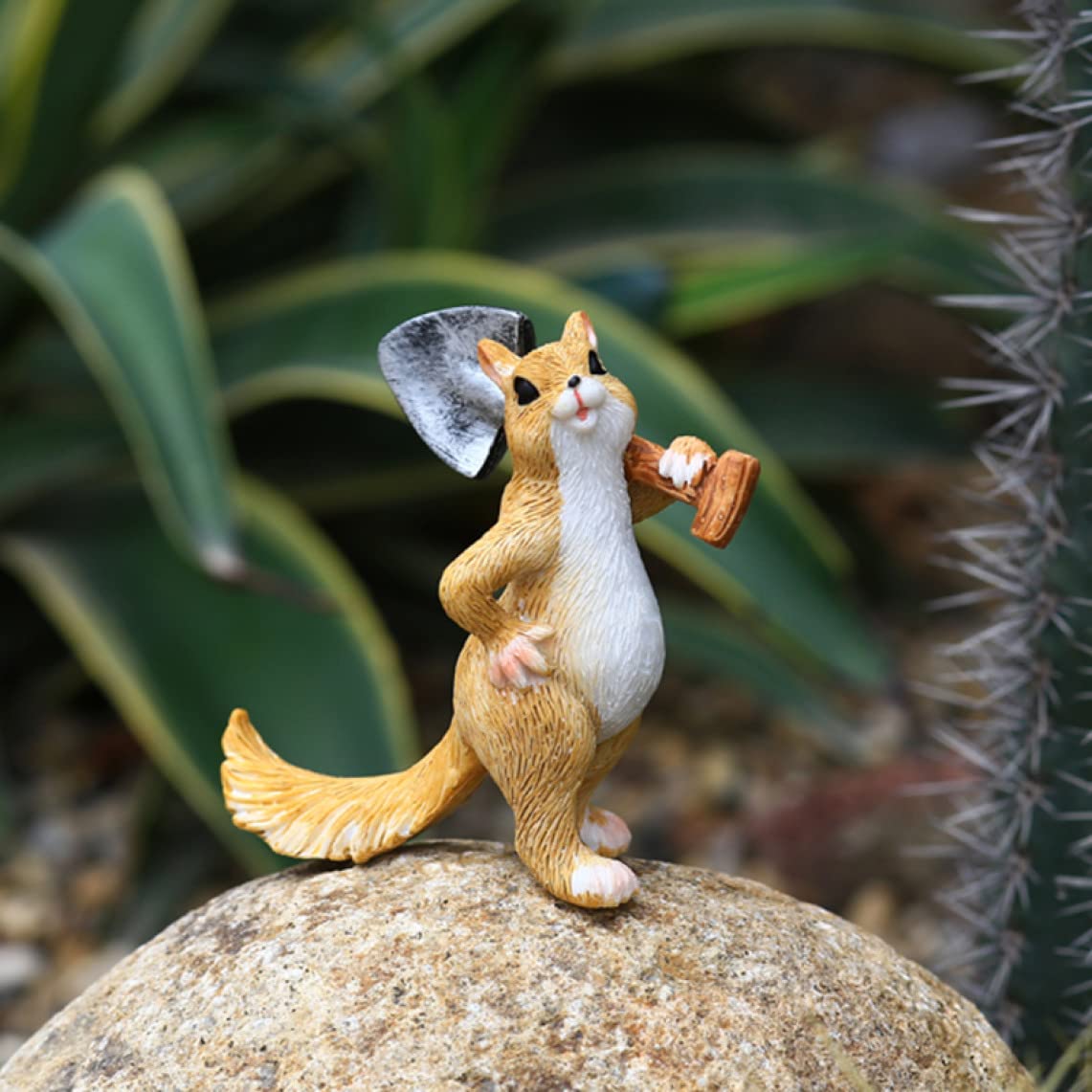 Amazon.co.jp: ガーデニング置物 リスグッズ 癒される リスのオブジェ