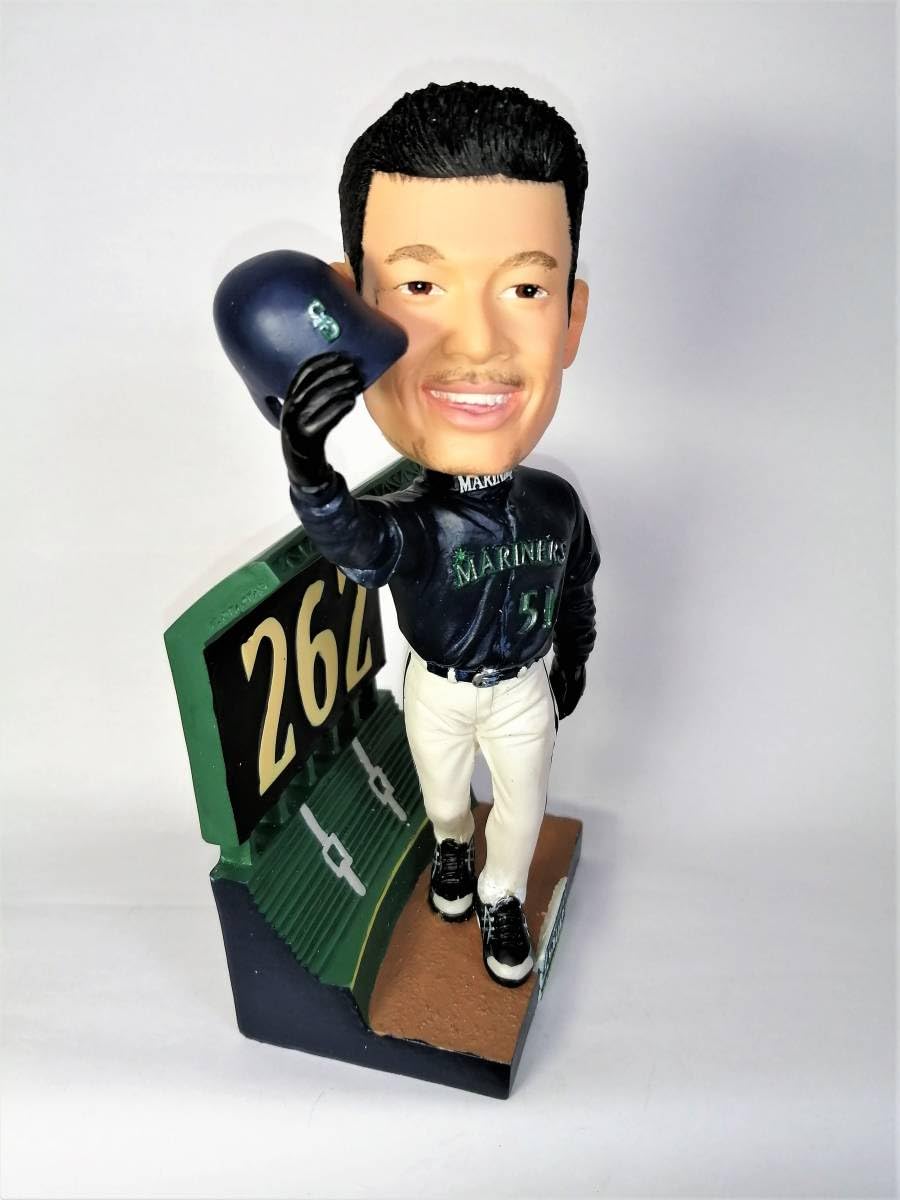 非売品】【箱なし】【破損あり】イチロー シーズン最多安打262記念