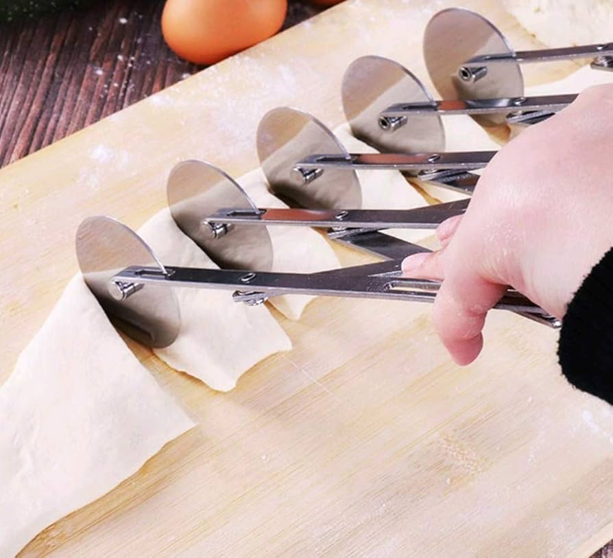 Amazon | 5輪 ペストリーカッター ステンレススチールカッター 拡張