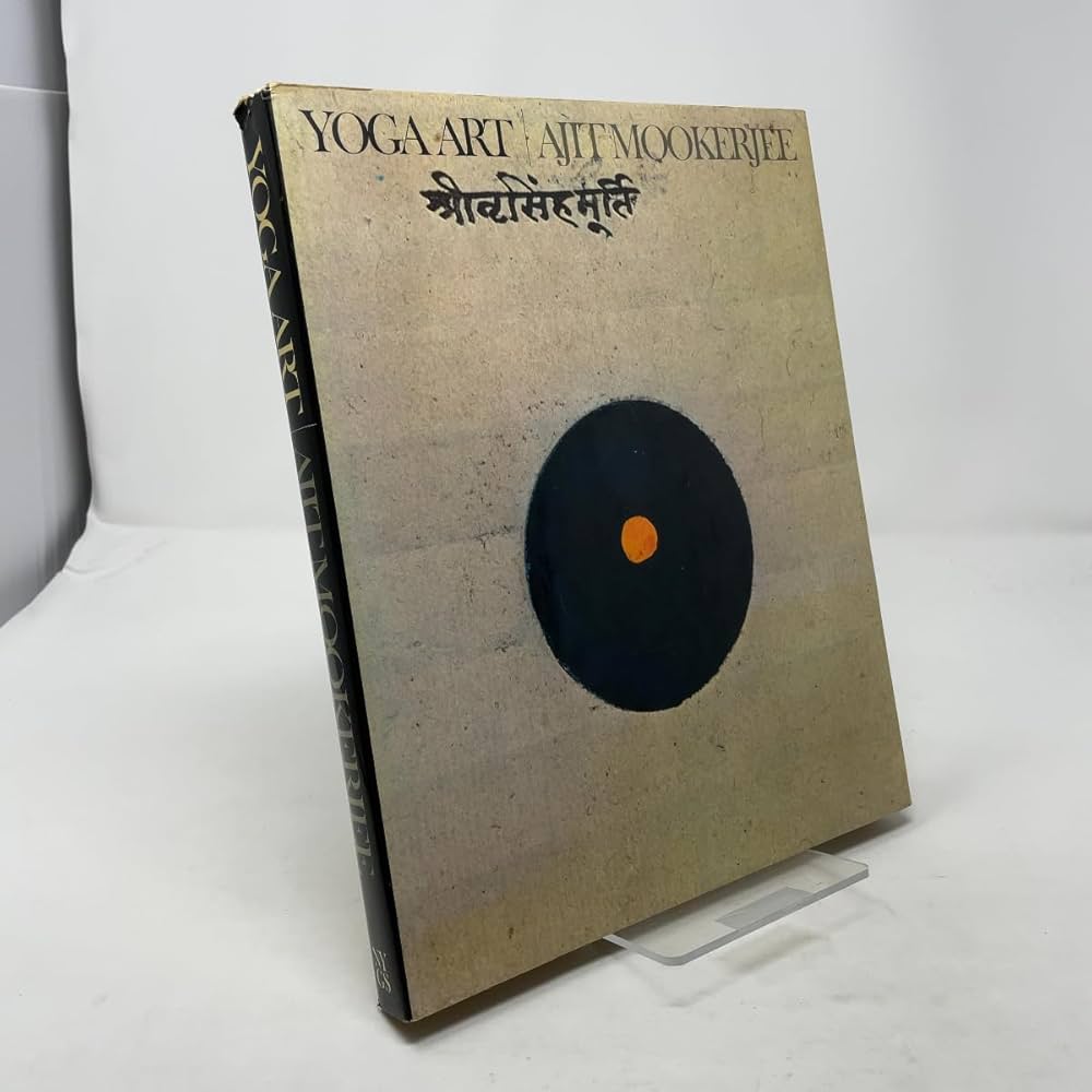 Yoga Art: Ajit Mookerjee: 9780821206843: Amazon.com: Books