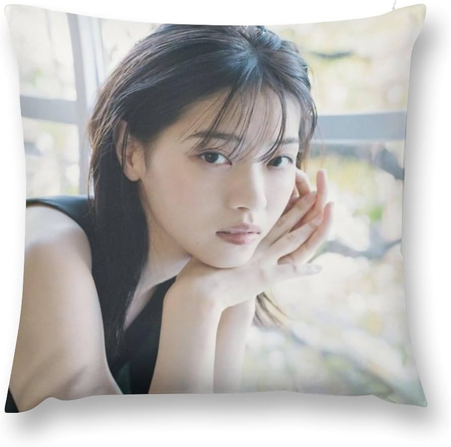 Amazon｜西野七瀬 枕カバー ク ッションカバー 正方形の枕の袖 両面