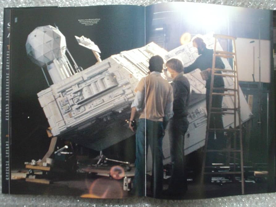 Amazon.co.jp: 洋書スターウォーズ撮影用ミニチュア模型写真集SF 映画