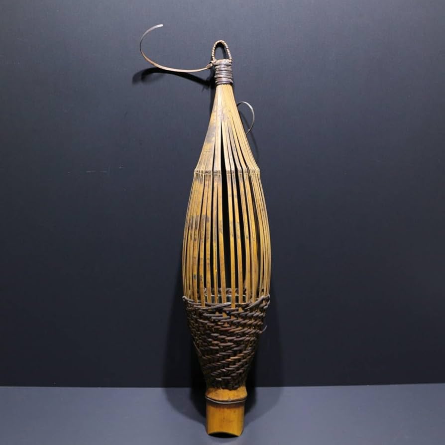 Amazon.co.jp: 花籠武関翠月作吊り下げ型竹籠花入れ花生竹編み籠華道具