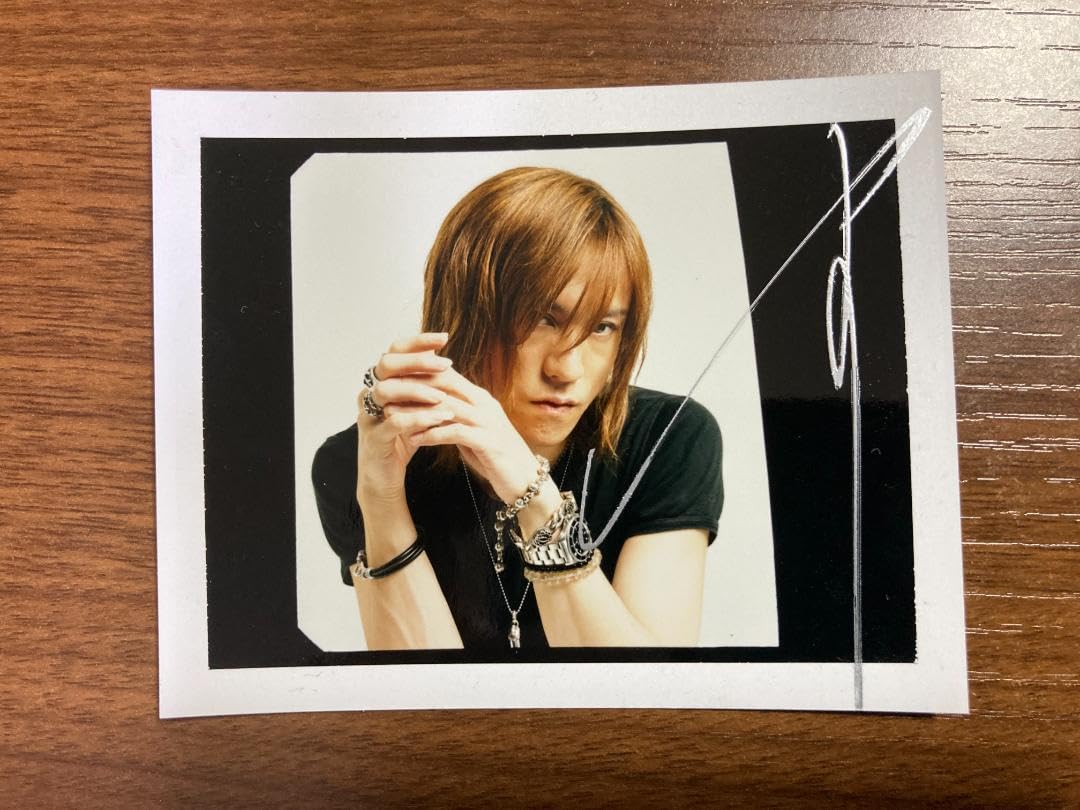 Amazon.co.jp: 貴重 SUGIZOさん 直筆サイン入り生ポラロイド : おもちゃ