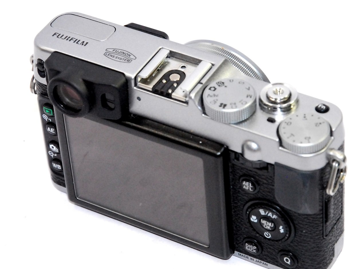 Amazon.co.jp: FUJIFILM Digital Camera X20S Optical 4x Zoom Silver