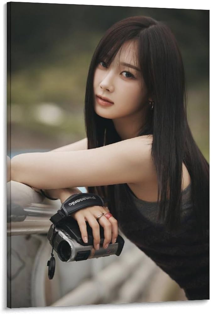 Amazon.co.jp: GISELLE ジゼル Aespa エスパ Armageddon Supernova