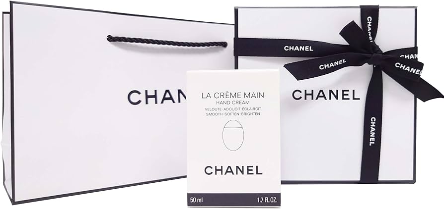 Amazon.co.jp: 【国内正規品・ギフトBOX付】CHANEL シャネル ラ