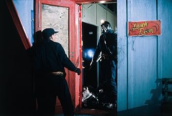 Amazon.co.jp: 血のバレンタイン Blu-ray2枚組 超・特別版 [Blu-ray