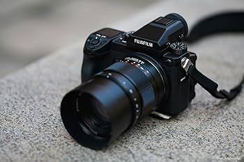 Amazon.co.jp: Mitakon Zhongyi Speedmaster 65mm f/1.4レンズ Fuji